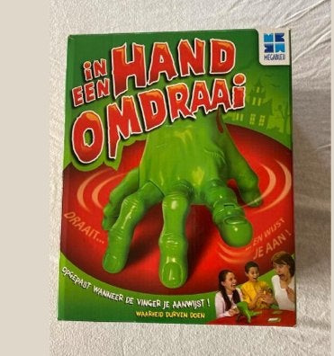 Opruiming spelletjes kast, Ophalen