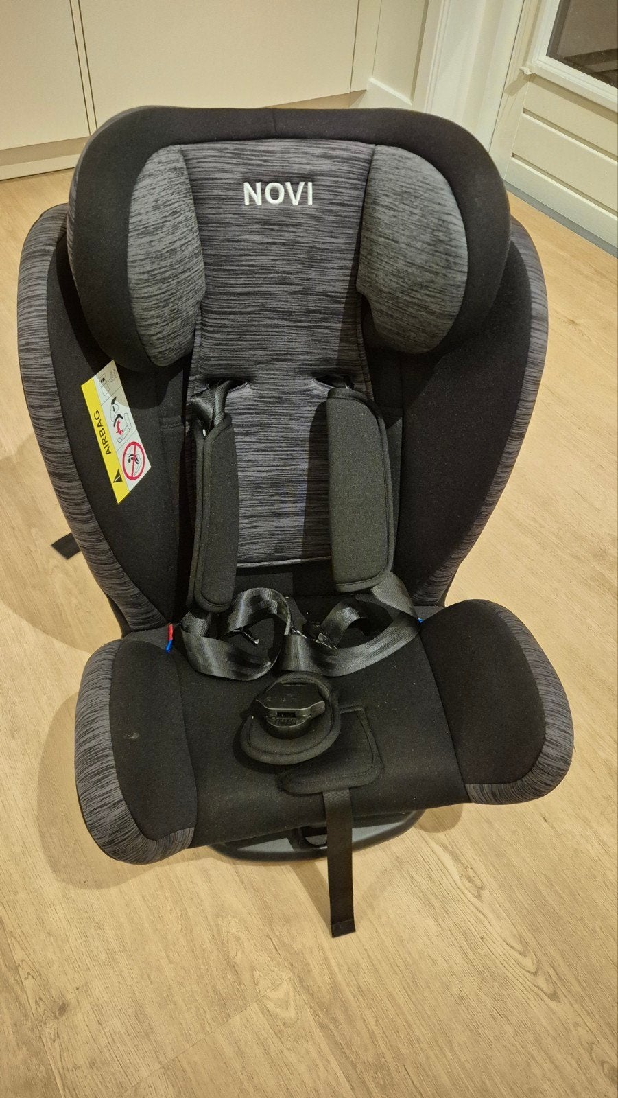 Novi Baby Autostoel - Goliath Pro - Isofix - Draaibaar, Zo goed als nieuw, 9 t/m 36 kg, Isofix, Ophalen