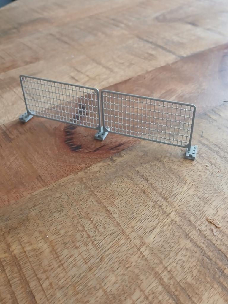 Bouwhekken met voet 1/50, Verzenden