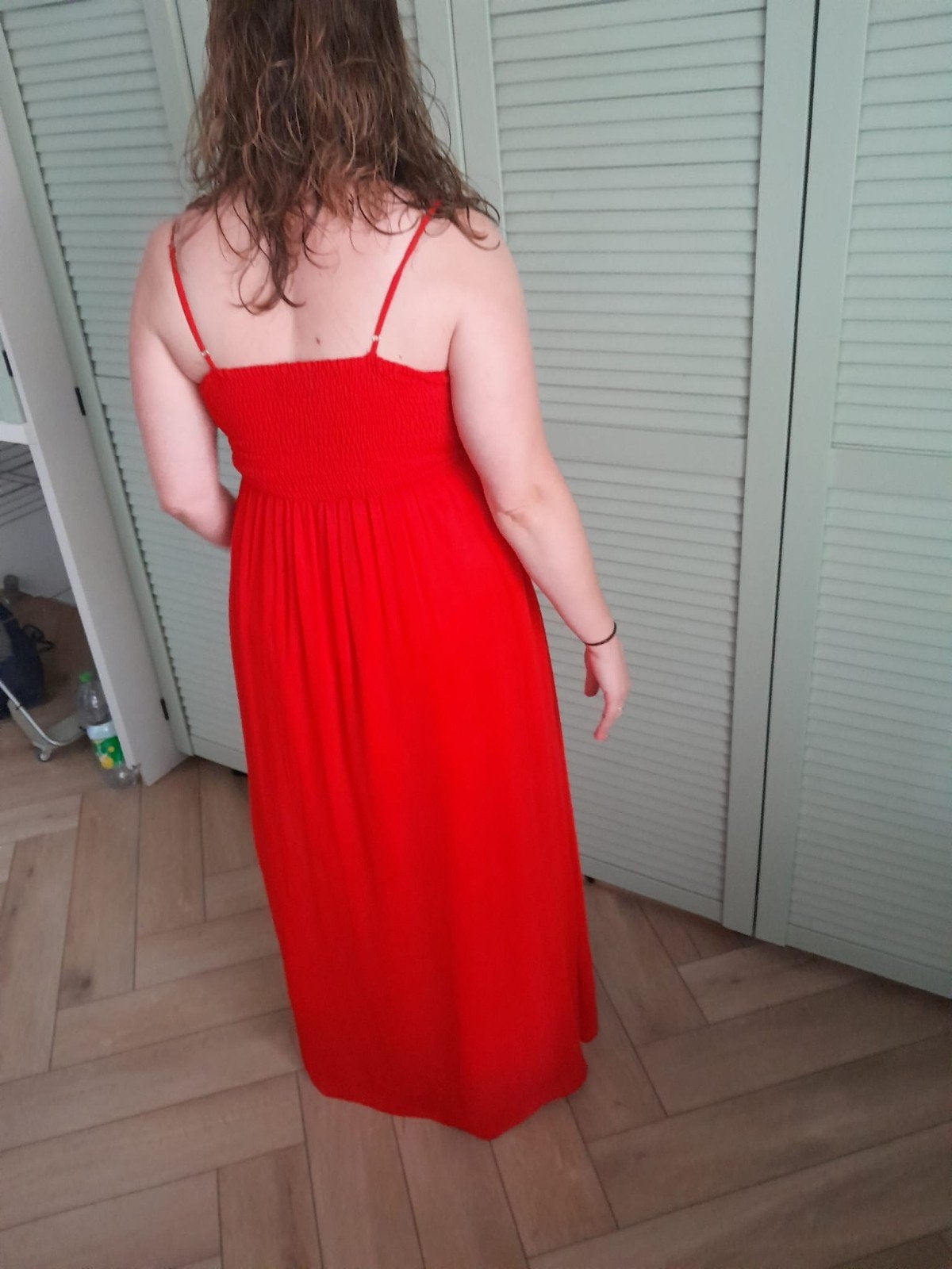 Elegante rode maxi-jurk met spaghettibandjes, Maat 42/44 (L), Ophalen of Verzenden, Onbekend, Zo goed als nieuw