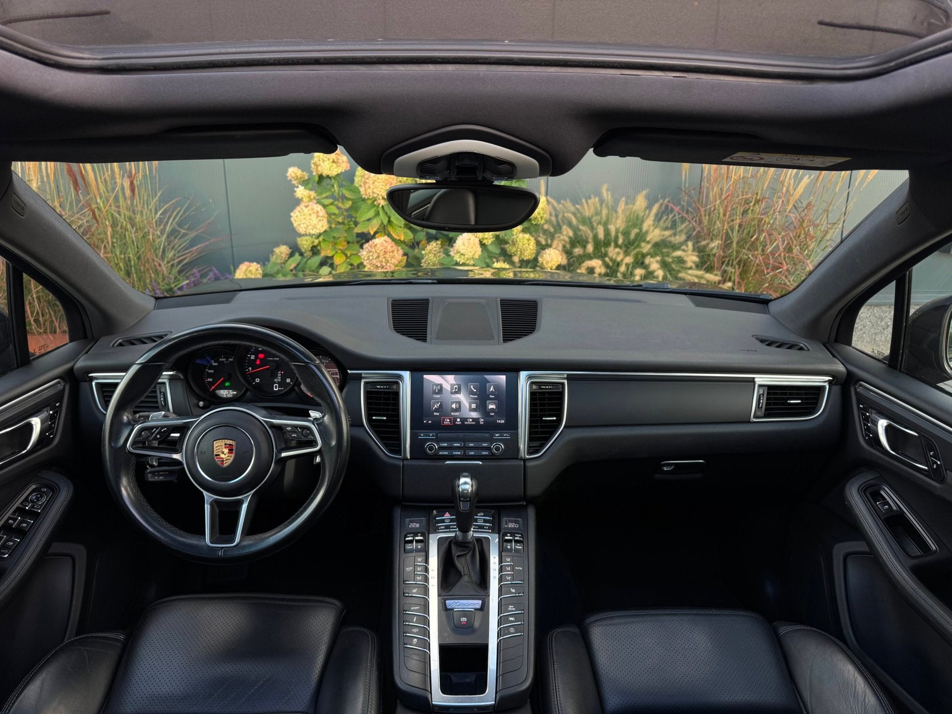 Porsche Macan 2.0 | Panoramadak | Memory | Camera | Luchveri, Auto's, Automaat, Gebruikt, 4 cilinders, Zwart