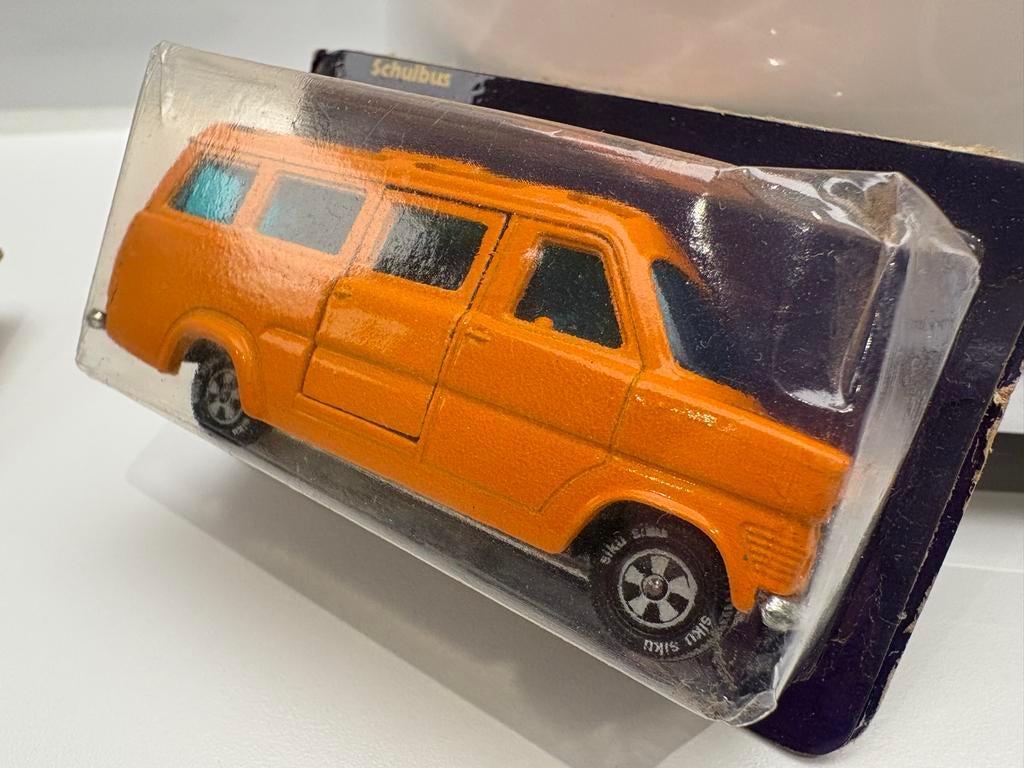 Siku 1320 Ford Transit Schulbus - Nieuw in verpakking, Ophalen of Verzenden, Nieuw, Overige typen