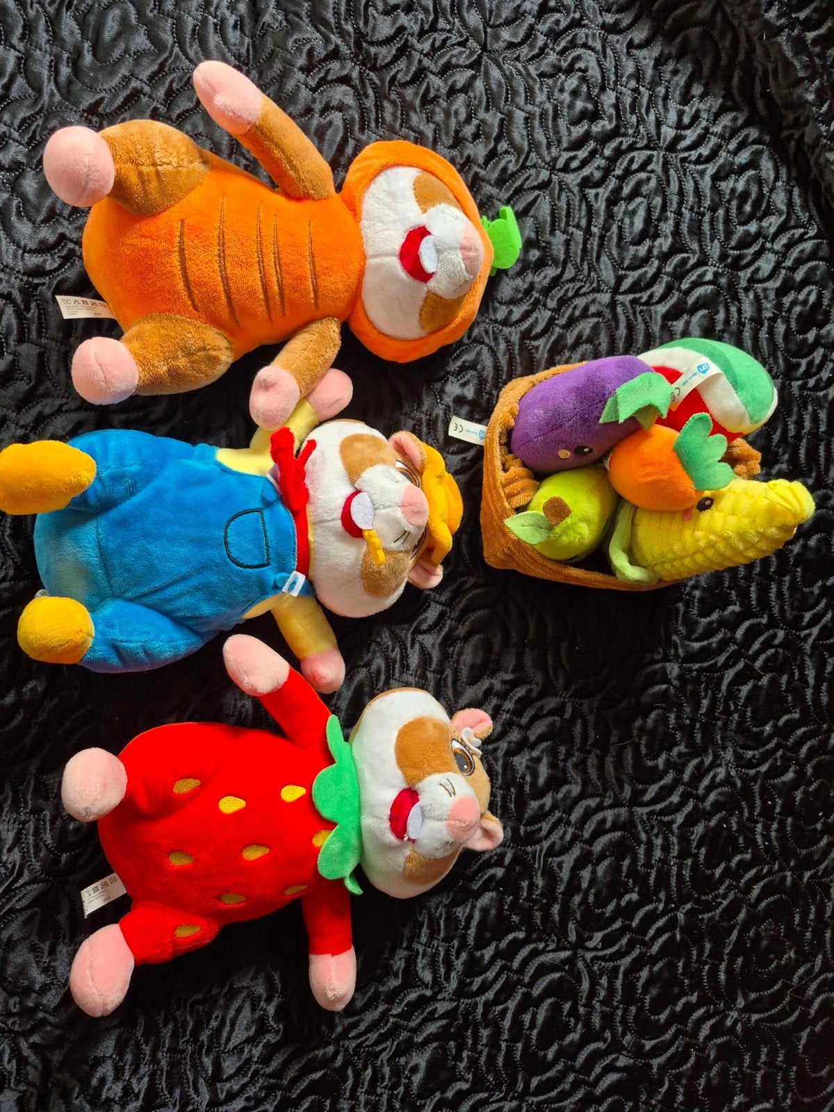hamster knuffels:  boer, wortel, aardbei en groentemandje, Oranje, Gebruikt, Overige merken, Overige karakters