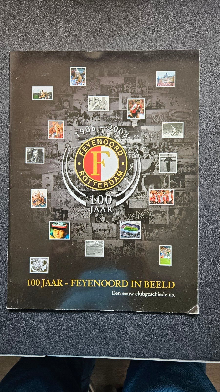 Feyenoord 1908 - 2008 - Een Eeuw Clubgeschiedenis, AD Sportwereld, Ophalen of Verzenden, Zo goed als nieuw, Balsport