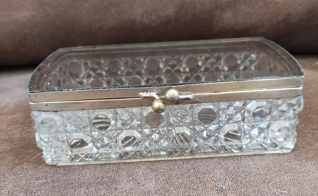 Antiek glazen sieradendoosje met metalen sluiting, Antiek en Kunst, Antiek | Glas en Kristal, Ophalen of Verzenden
