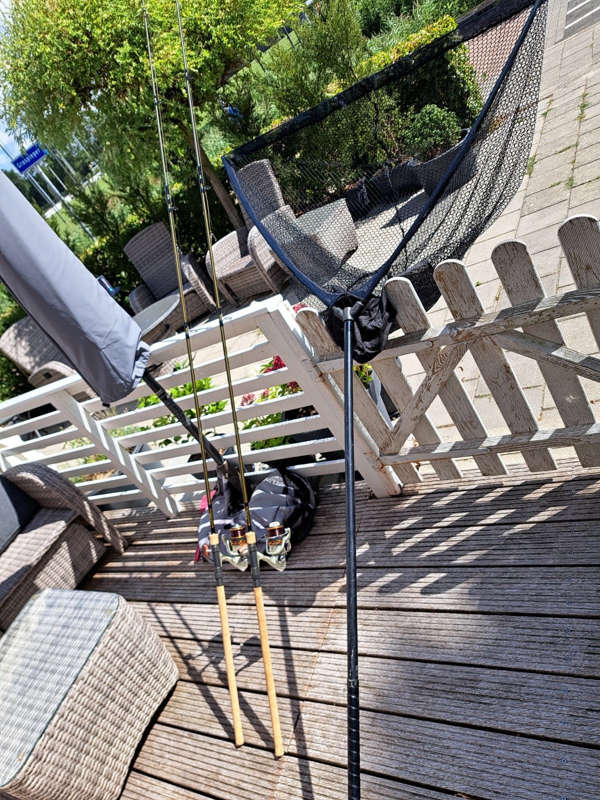set karper hengels en molens landingsnet en tas., Watersport en Boten, Hengelsport | Karpervissen, Ophalen, Zo goed als nieuw