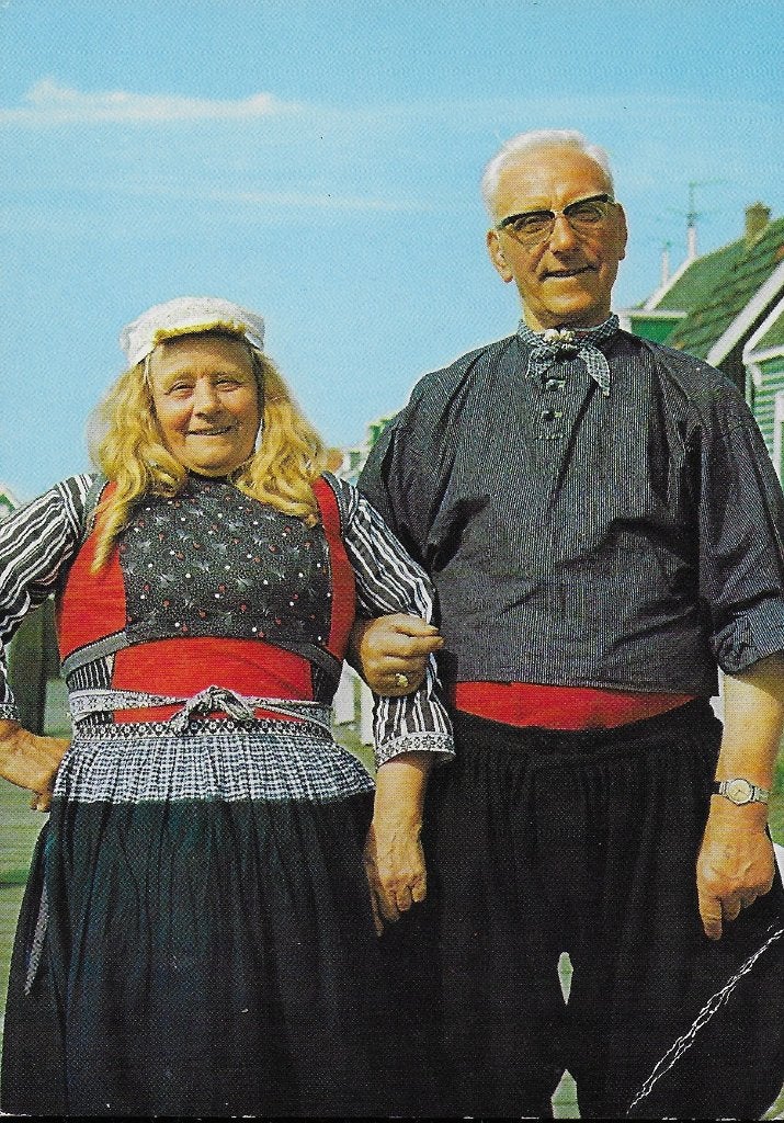 Z65 Gelopen ansichtkaart klederdracht marken, Ophalen of Verzenden, 1980 tot heden, Gelopen, Noord-Holland