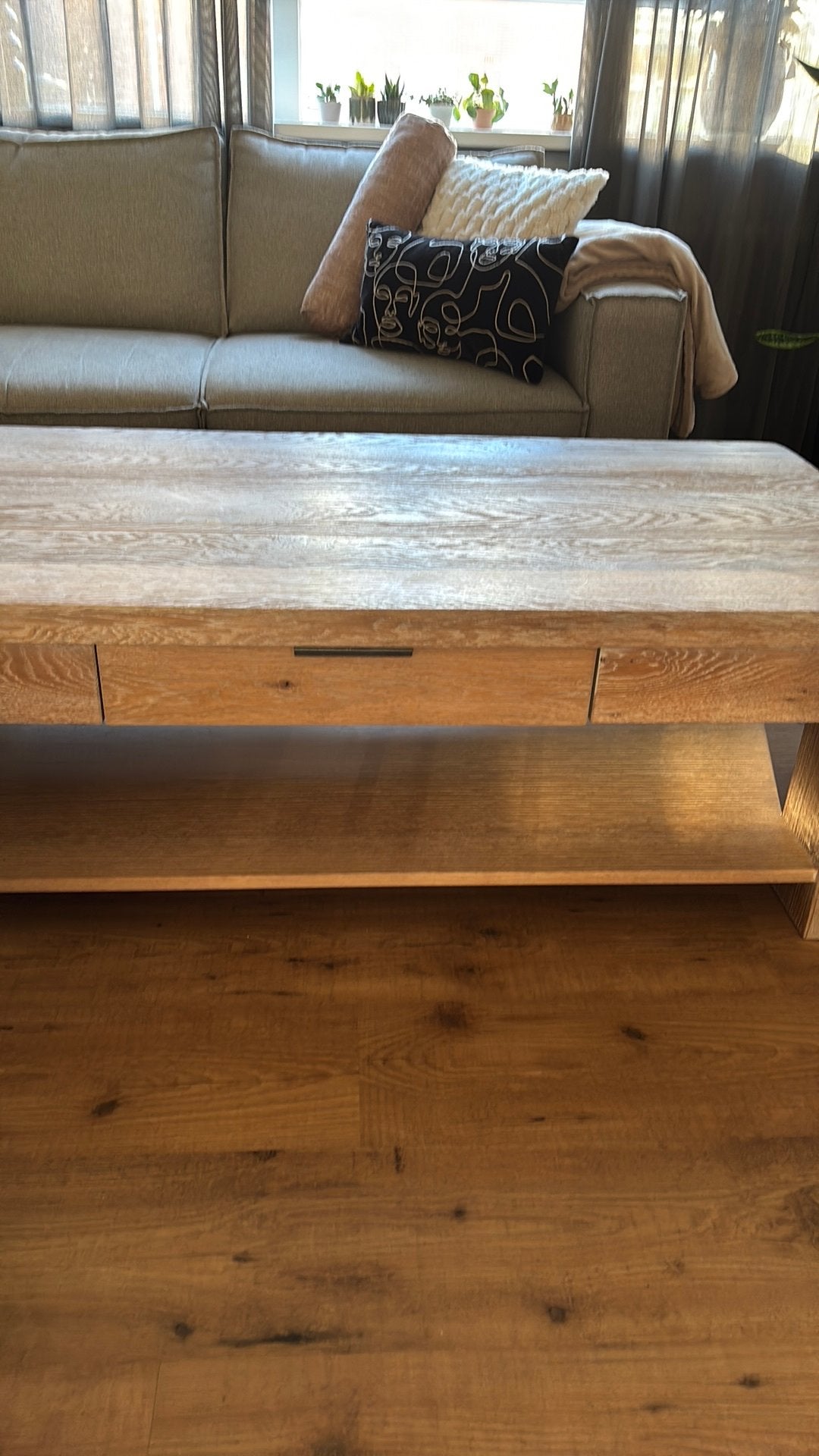 Robuuste houten salontafel - Landelijke stijl, Huis en Inrichting, Tafels | Salontafels, Ophalen, Gebruikt, 100 tot 150 cm, 50 tot 100 cm