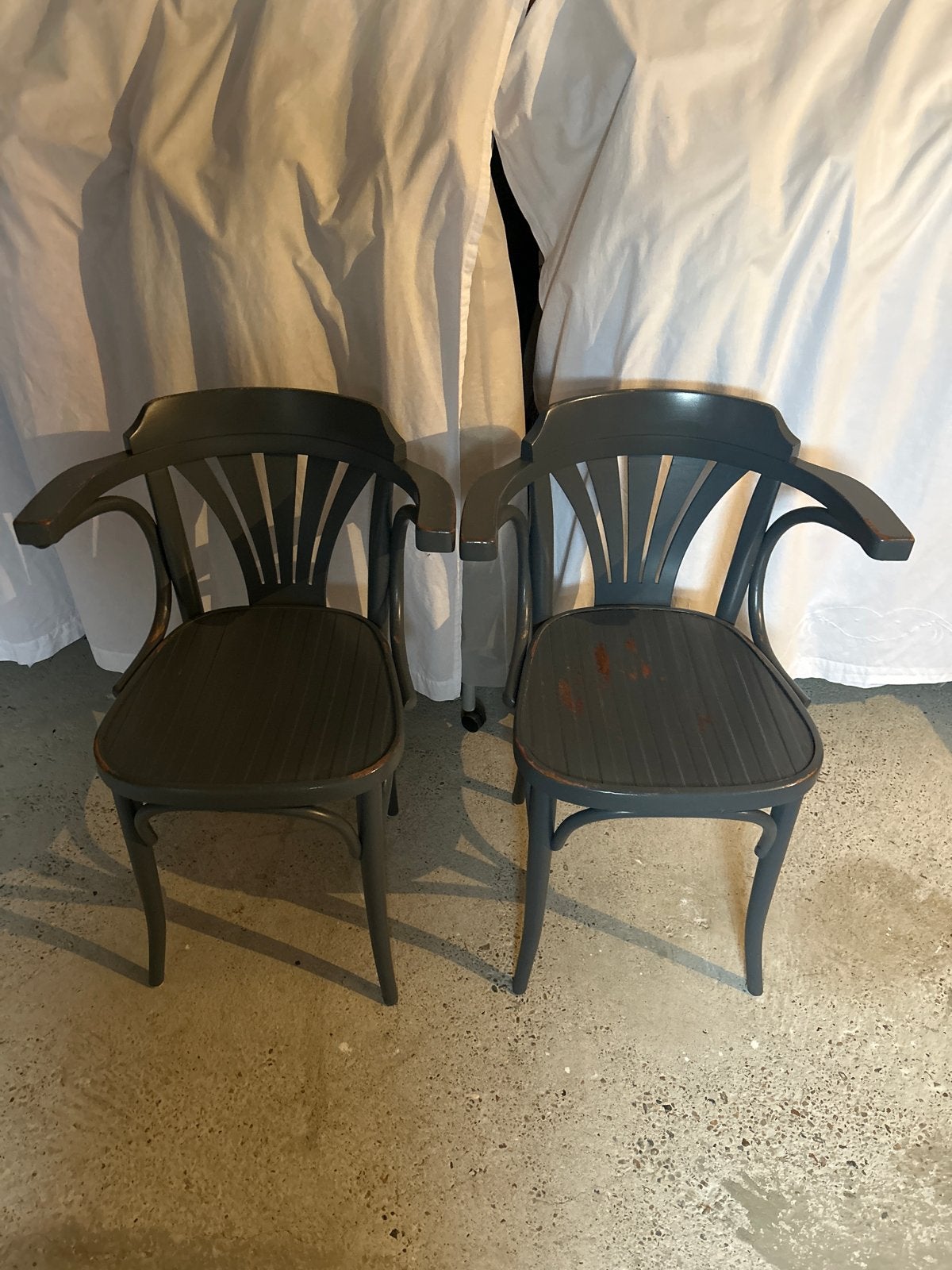 Set van 2 vintage caféstoelen met armleuningen, Ophalen