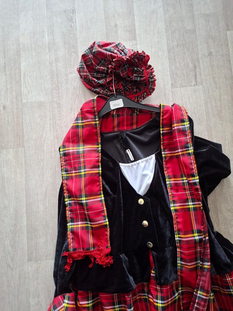 Schotse jurk met sjaal en muts - Carnaval XL, Ophalen of Verzenden, Maat 46/48 (XL) of groter, Carnaval, Kleding