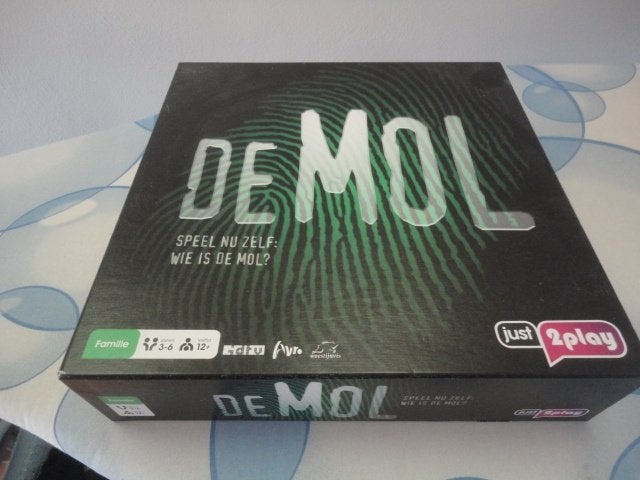 WIE is de MOL bordspel / Just Games, Vijf spelers of meer, Ophalen of Verzenden, Zo goed als nieuw, Just Games
