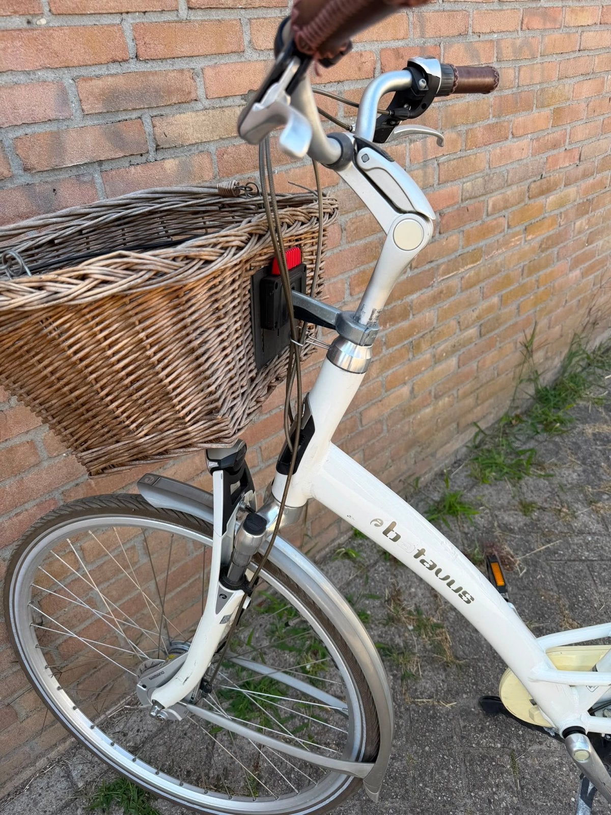 Batavus damesfiets met mand hoog, Ophalen, Velgrem, Batavus, 53 tot 56 cm