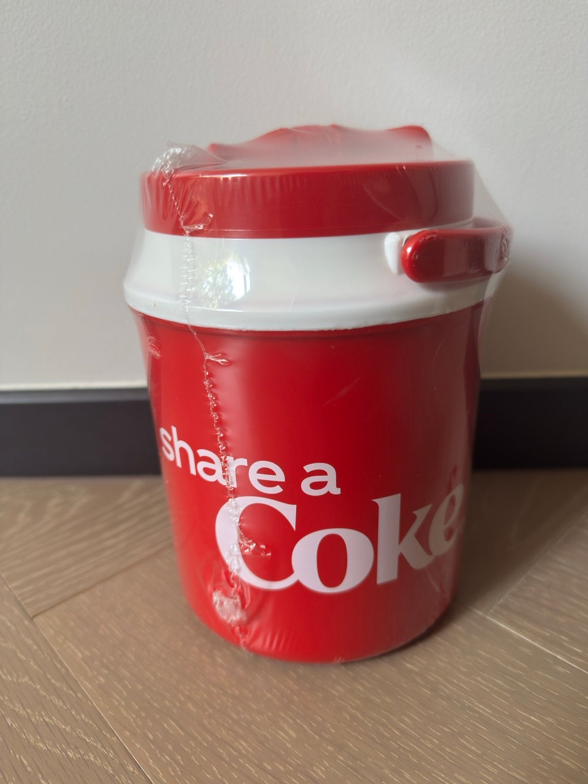 Coca Cola Limited Edition Koelbox - Nieuw in verpakking, Caravans en Kamperen, Verzenden, Nieuw, Koelbox, Koelelement