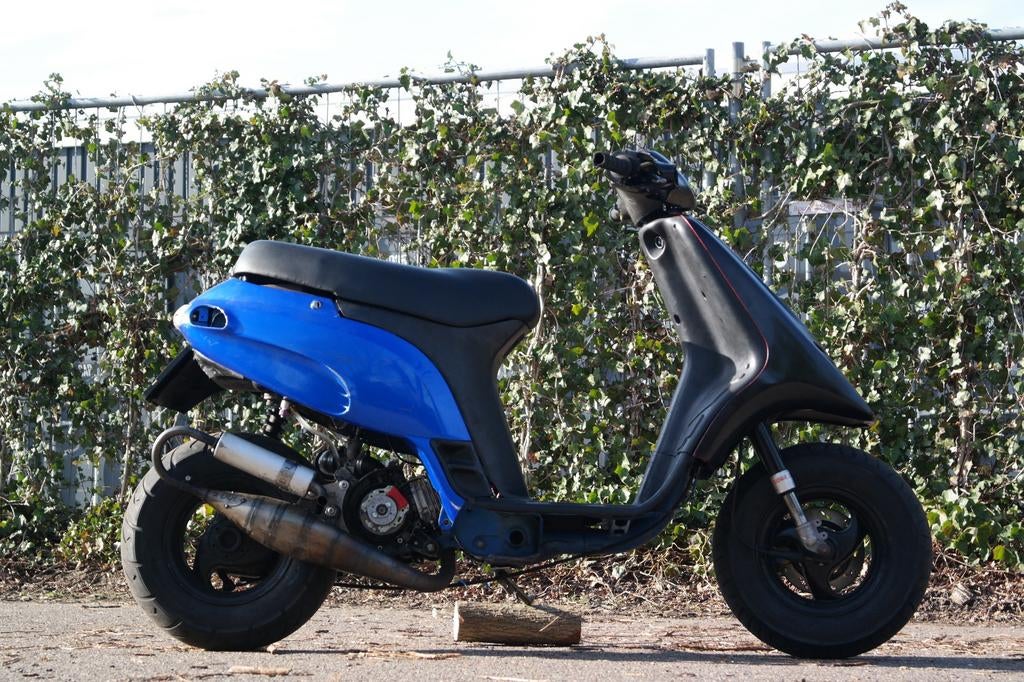 Piaggio typhoon 70 cc mkll sprinter, Ophalen, Zo goed als nieuw, Tweetakt