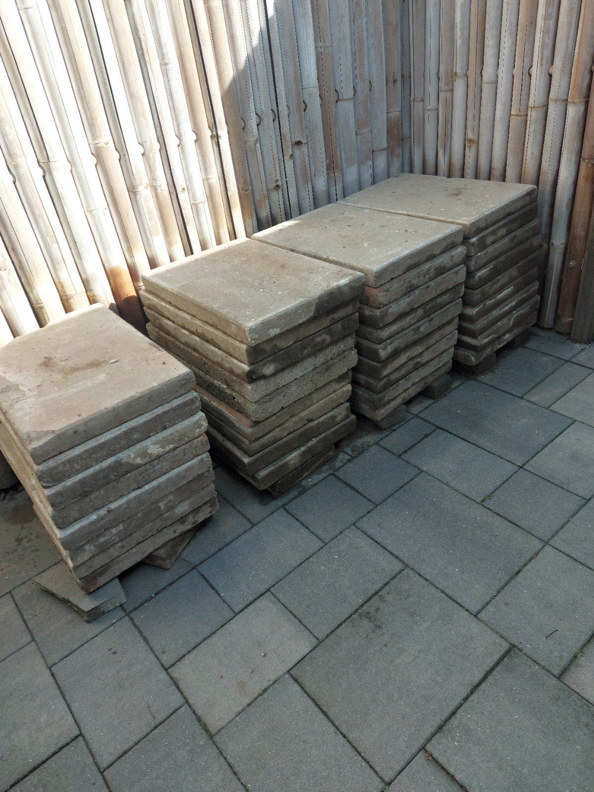 GRATIS afhalen - 33 Betontegels 60x40x6 cm, Tuin en Terras, Ophalen, Gebruikt, 5 tot 10 m², Beton