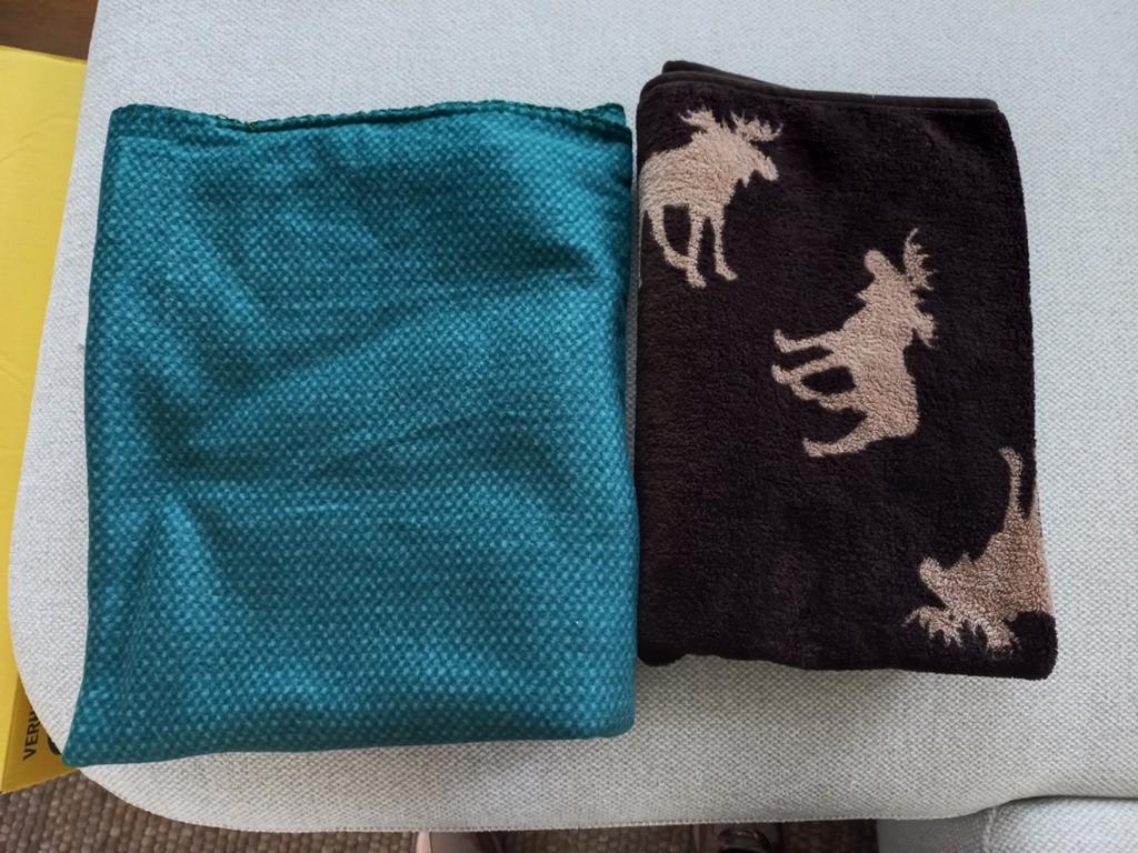 2 fleece dekentjes, Huis en Inrichting, Ophalen
