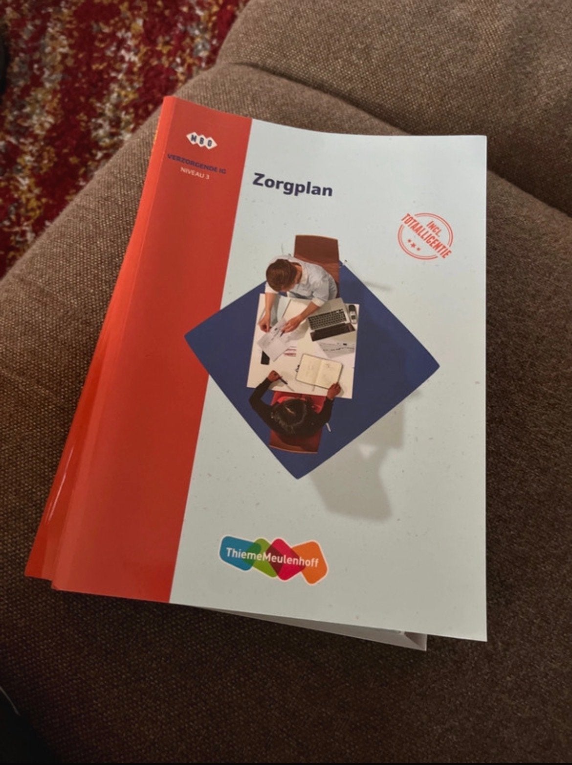 ThiemeMeulenhoff Zorgboeken: Zorgplan, Communicatie, Persoon, Ophalen of Verzenden, Gamma, Zo goed als nieuw, MBO