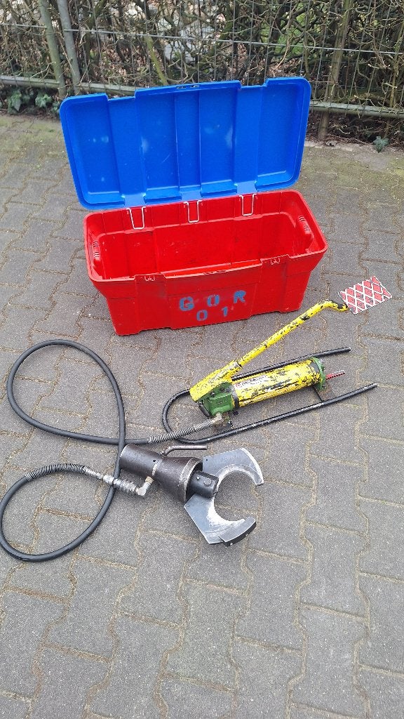 Cembre / Burndy hydraulische voet kabelkniptang kabelschaar., Ophalen, ,, Zo goed als nieuw, ,