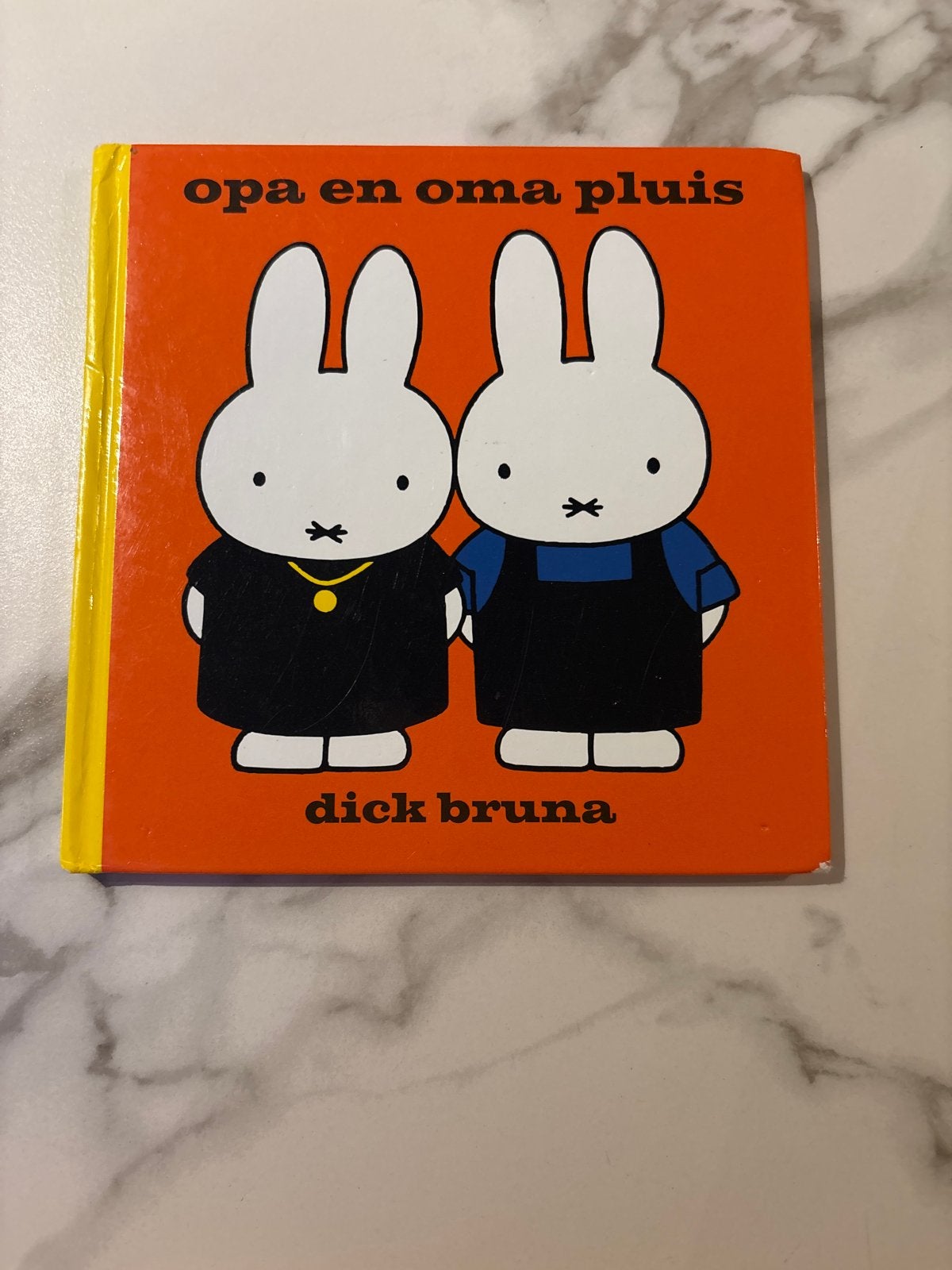 Opa en Oma Pluis - Dick Bruna Nijntje boekje, Ophalen of Verzenden, Zo goed als nieuw, 0 tot 6 maanden