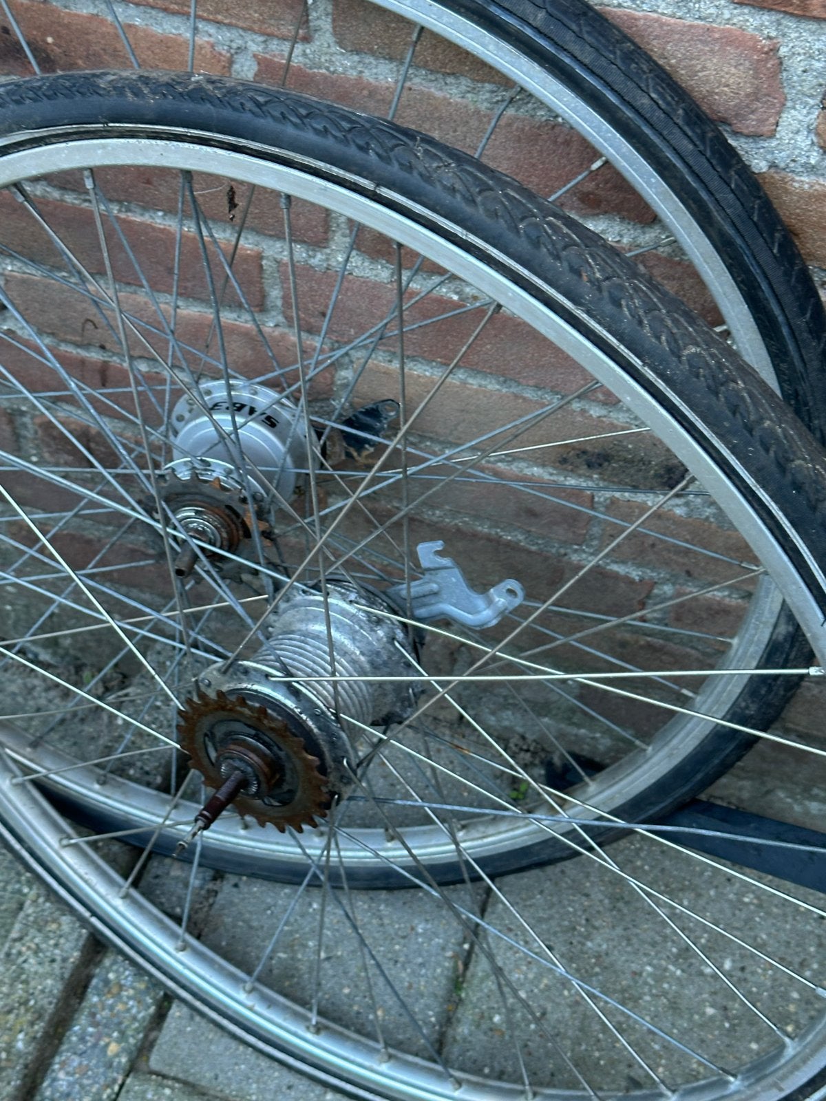 Fiets achterwiel 28 inch met 3 versnellingen + voorwielen, Ophalen of Verzenden, Gebruikt, Wiel