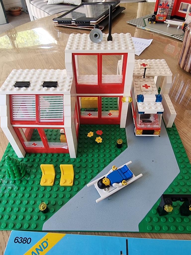 Lego ziekenhuis, Ophalen