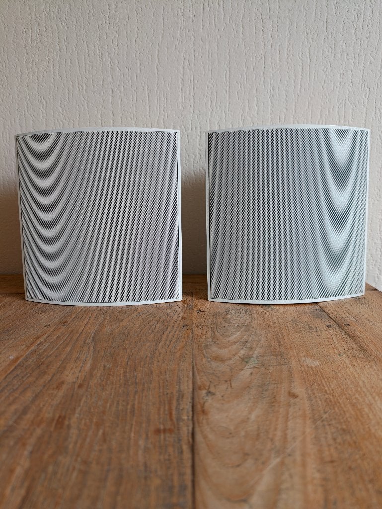 Linn Unik Classik speakers (Verzenden mogelijk), Basreflex, Zo goed als nieuw, Surroundset, Minder dan 60 watt