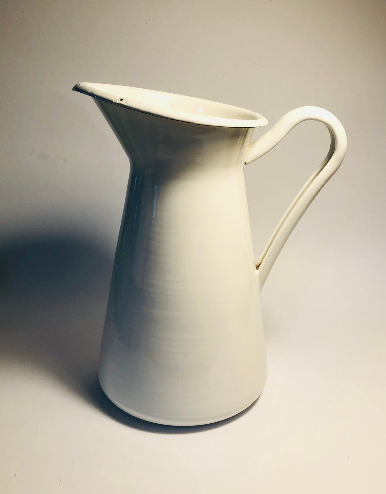Emaille schenkkan, wit., Ophalen of Verzenden