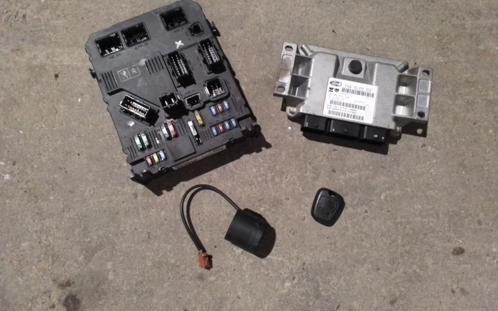 ECU PEUGEOT 206 1.4 16V, Auto-onderdelen, Niet ingevuld, Gebruikt, Niet ingevuld, Ophalen of Verzenden
