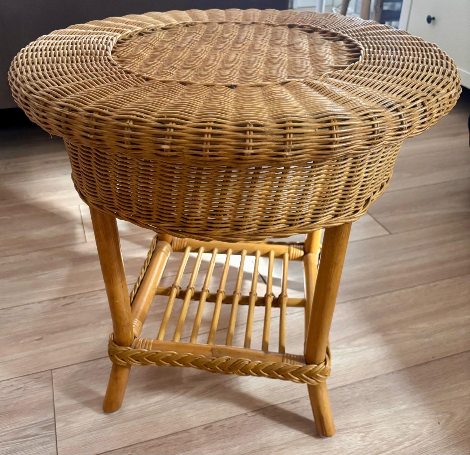 Rotan bijzettafel - Vintage look, Huis en Inrichting, Overige materialen, Minder dan 55 cm, Rond, Zo goed als nieuw