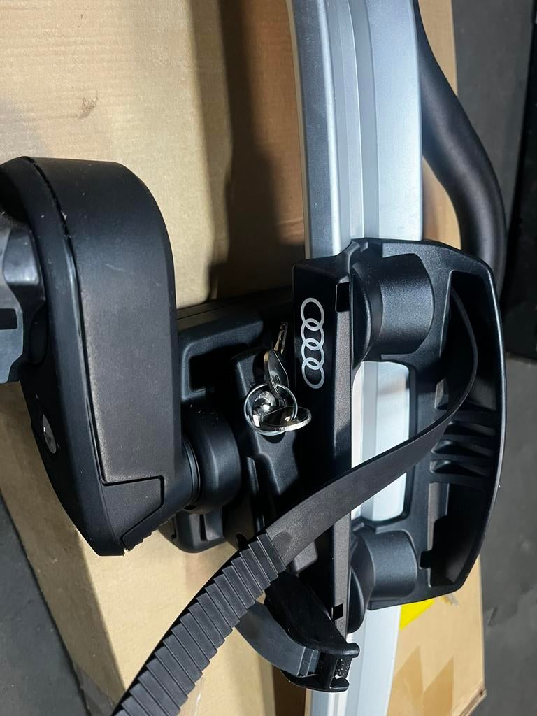 Thule 598 (Audi logo) fietsendrager, Ophalen of Verzenden, Nieuw, Dakdrager