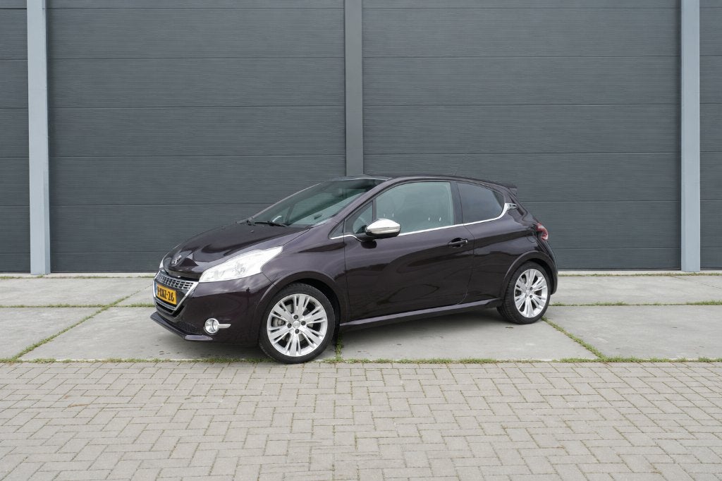 Peugeot 208 XY 1.6 THP 115KW 3-D 2014, Auto's, Voorwielaandrijving, Zwart, Parkeerassistent, 49 €/maand