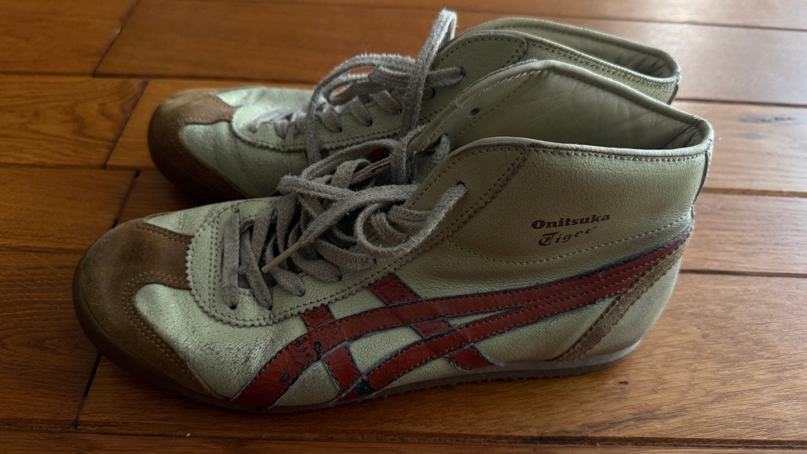 Onitsuka Tiger Sneakers Maat 39,5 Beige, Ophalen, Gedragen, Sneakers of Gympen