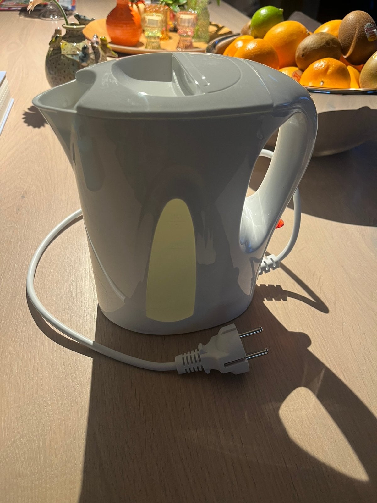 Nieuwe Tristar waterkoker, Witgoed en Apparatuur, Waterkokers, 1 tot 2 liter, Ophalen of Verzenden, Zo goed als nieuw