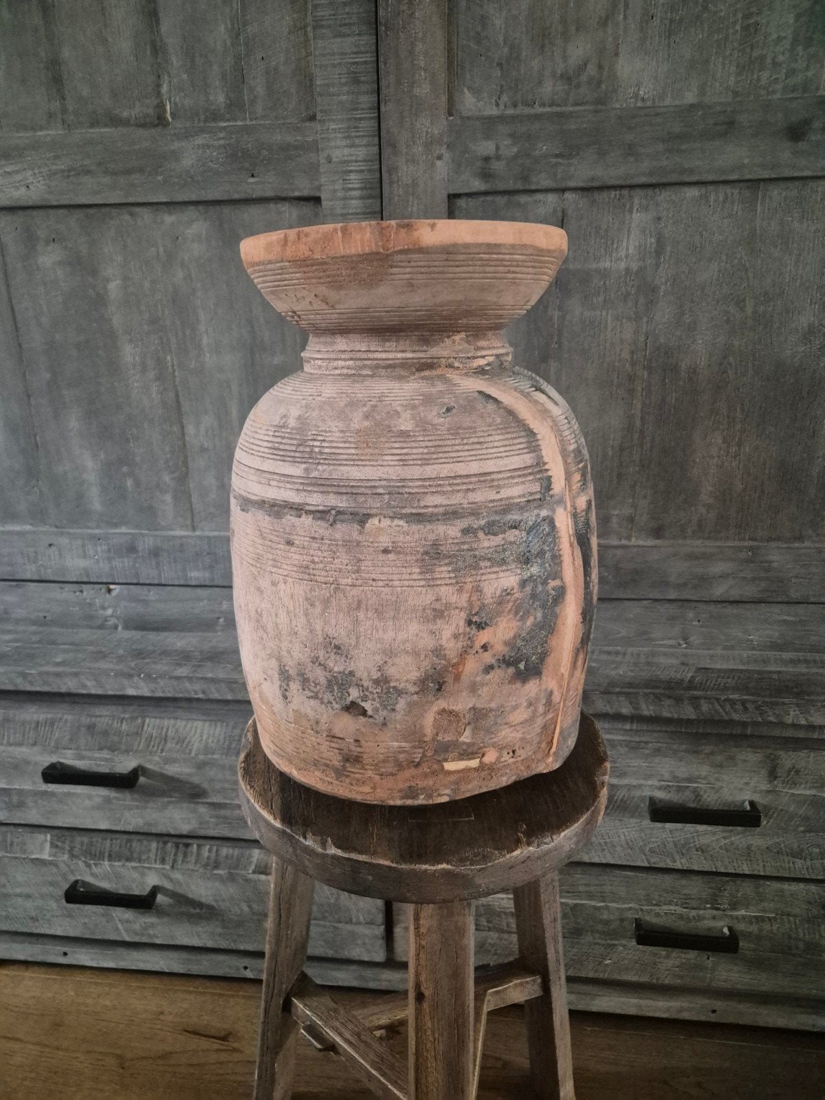 Grote Nepalese kruik, Ophalen