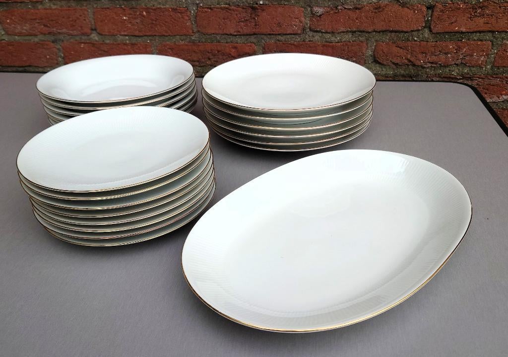 Servies Mitterteich Bavaria, Huis en Inrichting, Keuken | Servies, Gebruikt, Ophalen of Verzenden, Bord(en), Overige stijlen