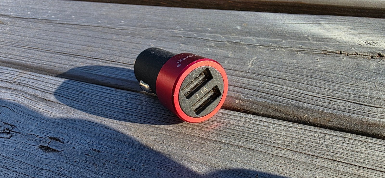 Super compacte auto oplader met dubbele USB poort, Ophalen of Verzenden, Gebruikt