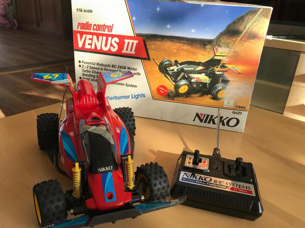 Vintage! Nikko Venus III radiografisch bestuurbare racer, Auto offroad, Zo goed als nieuw, Schaal 1:16, Overige typen