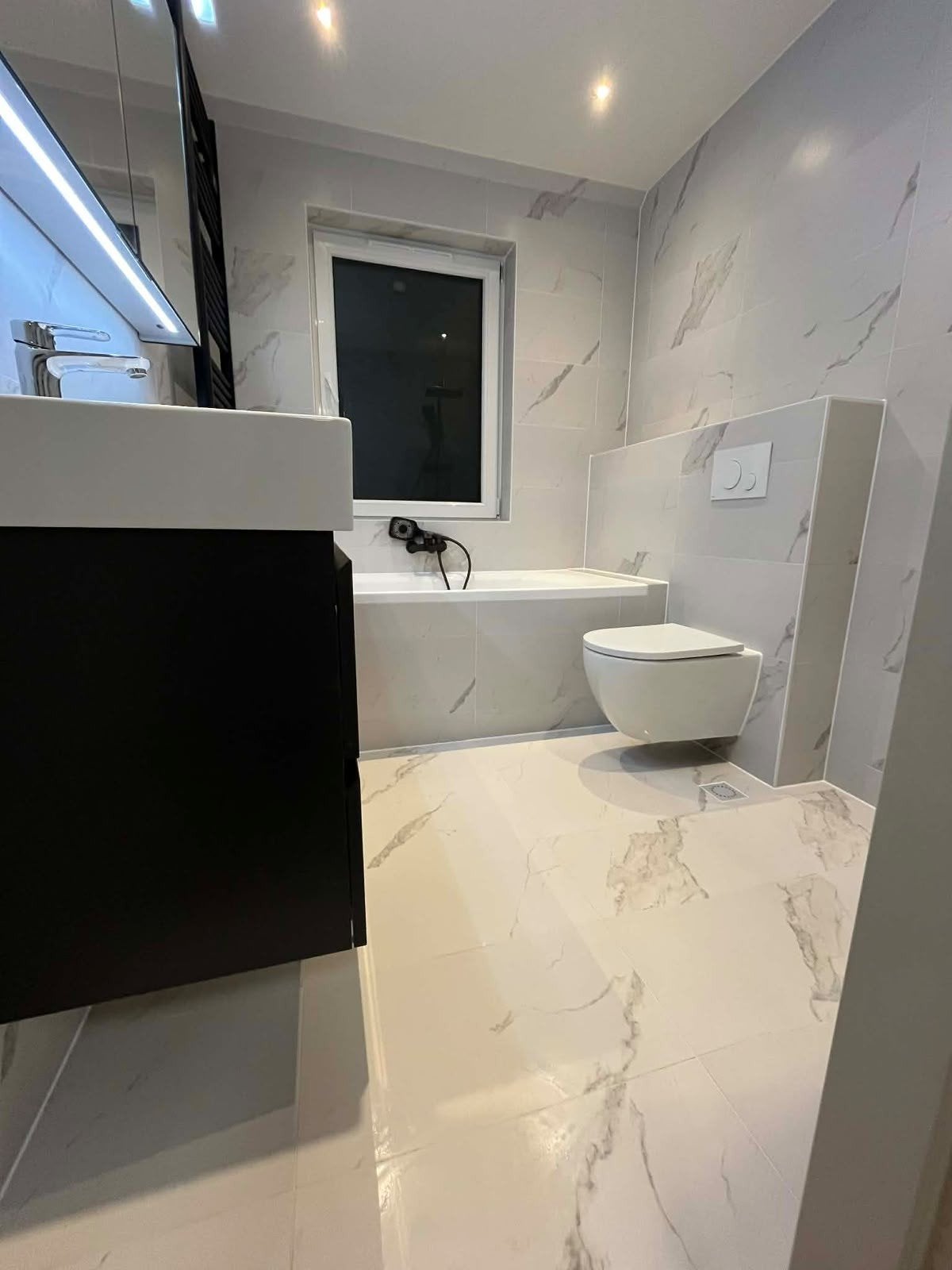 ERVAREN VAKMAN | STUCWERK | KEUKEN | ZOLDER | BADKAMER |