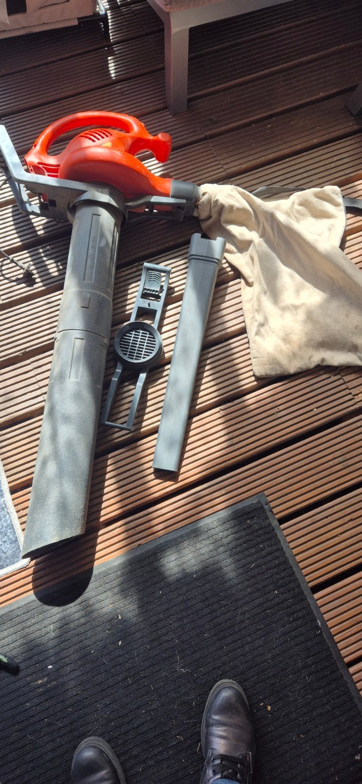 Flymo Twister 2000 Bladblazer met zuigfunctie, Ophalen, Gebruikt, Met opvangzak, Handgedragen