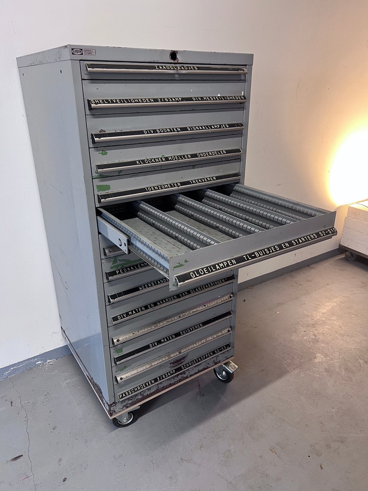 Vintage stalen laden gereedschap kast., Ophalen, 50 tot 100 cm, Zo goed als nieuw, Minder dan 100 cm