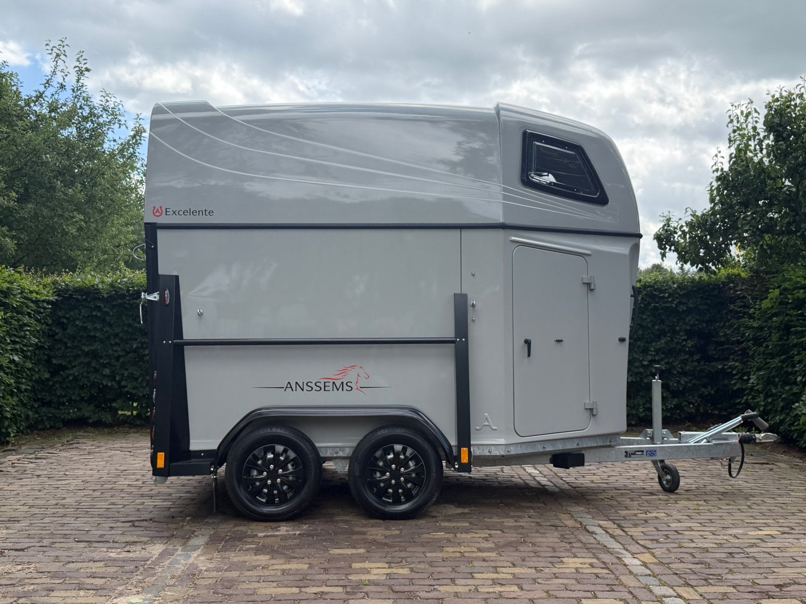 Demo 2 paards Annsems zeer compleet uitgevoerd, Ophalen, Anssems, Nieuw, 2-paards trailer