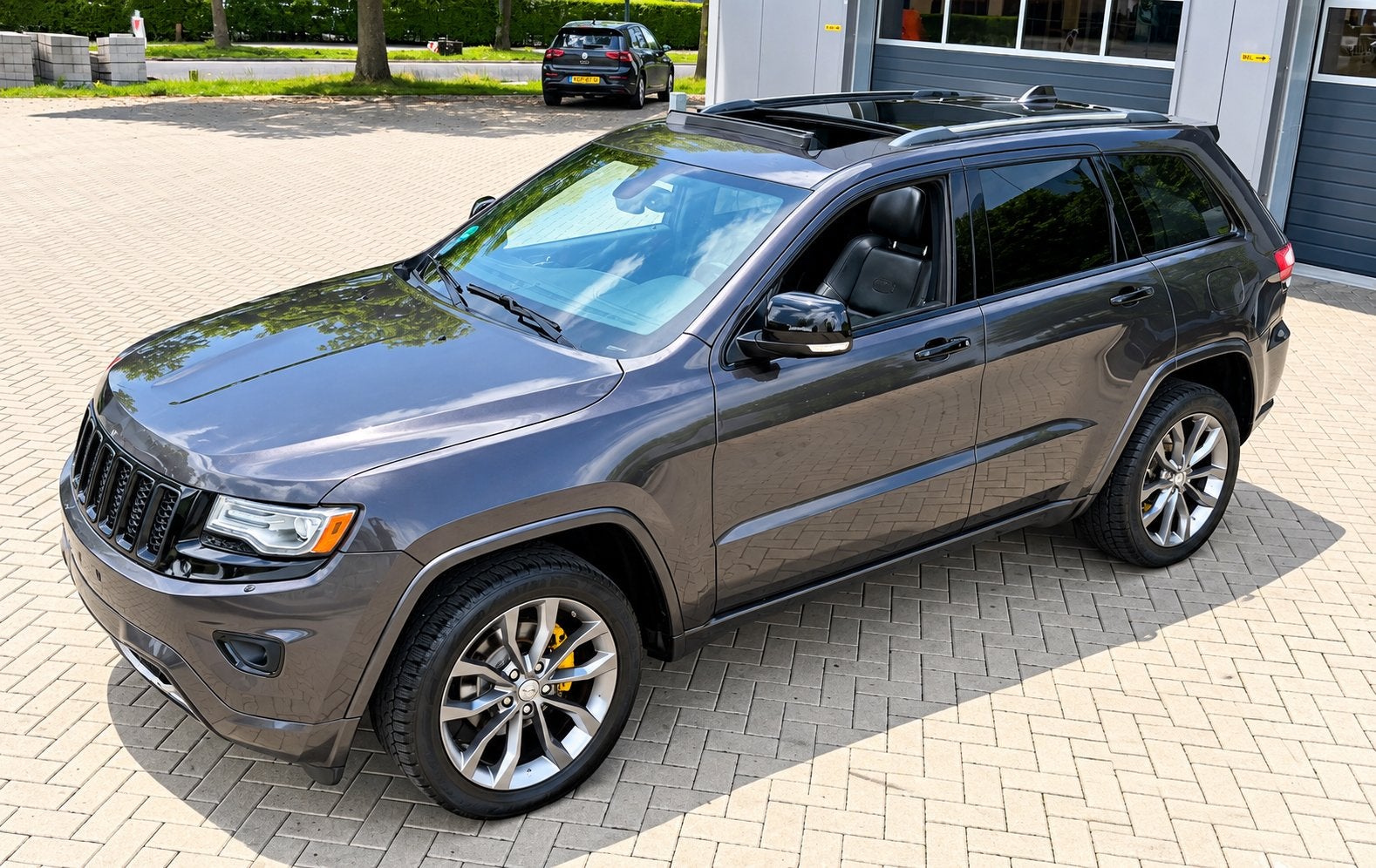 JEEP GRAND CHEROKEE 3.6 V6 PANO/NAVI/LEER LIMITED EDITION‼️, Automaat, Zwart, Bedrijf, SUV of Terreinwagen