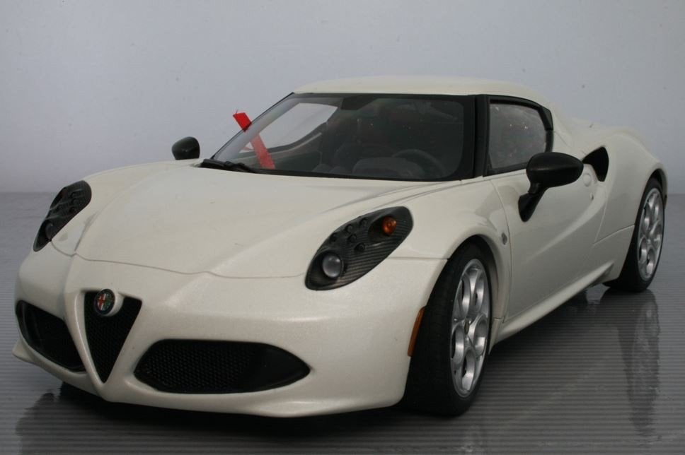 AutoArt 1/18 Alfa Romeo 4C, Hobby en Vrije tijd, Ophalen of Verzenden, Nieuw, Auto, Autoart