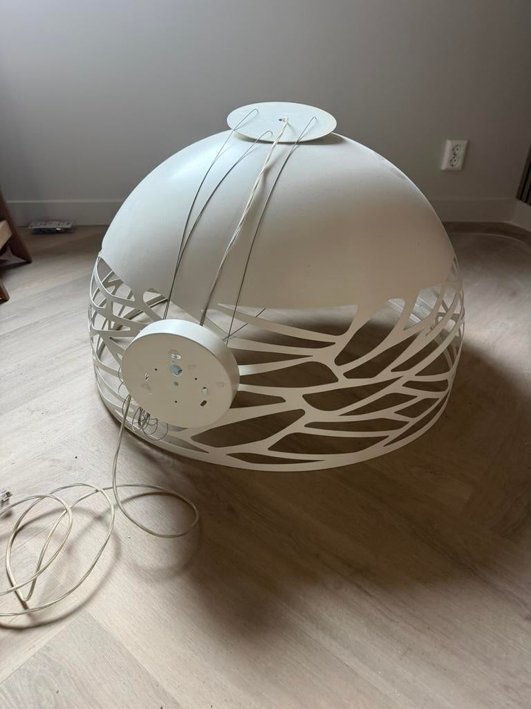 Grote ronde (90 cm diameter) witte metalen lamp te koop, Ophalen, Zo goed als nieuw, Modern, Metaal