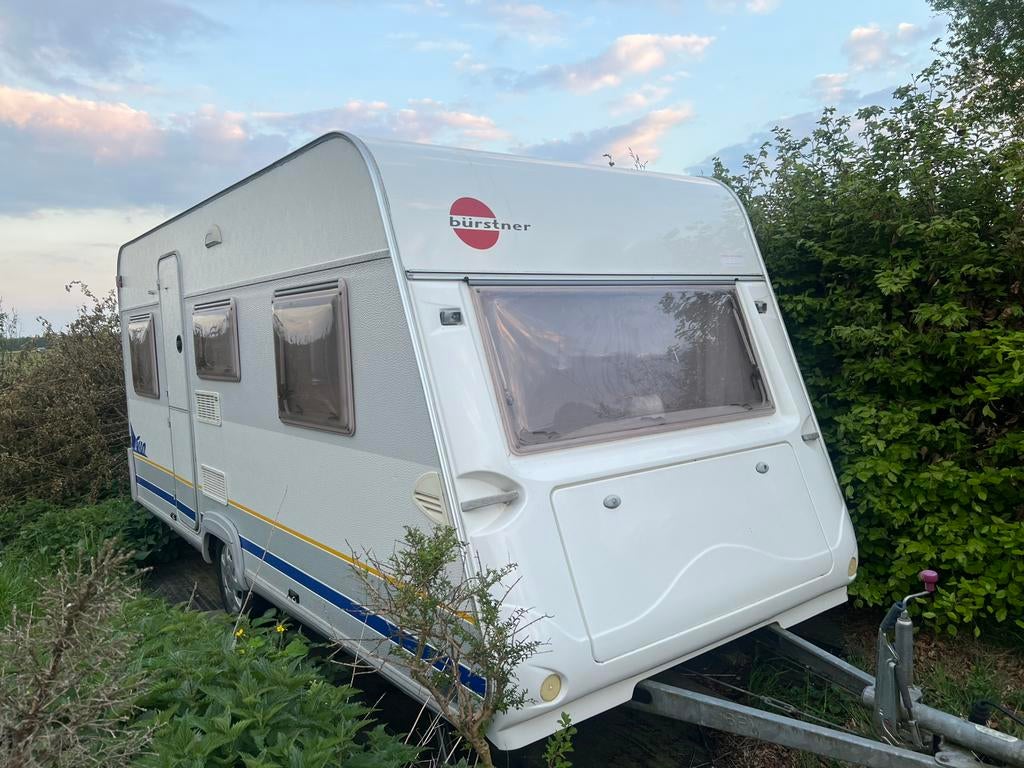 Bürstner Fun 4370 Caravan, Rondzit, Dwarsbed, Particulier, Tot en met 4