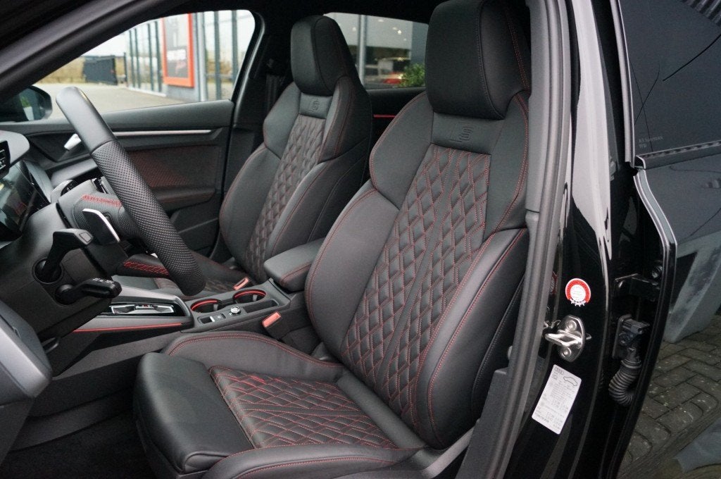 Audi A3 Sportback 35 TFSI S-Tronic S-Line facelift/ Leer rui, Auto's, Audi, Automaat, Huisgarantie, Zwart, Leder