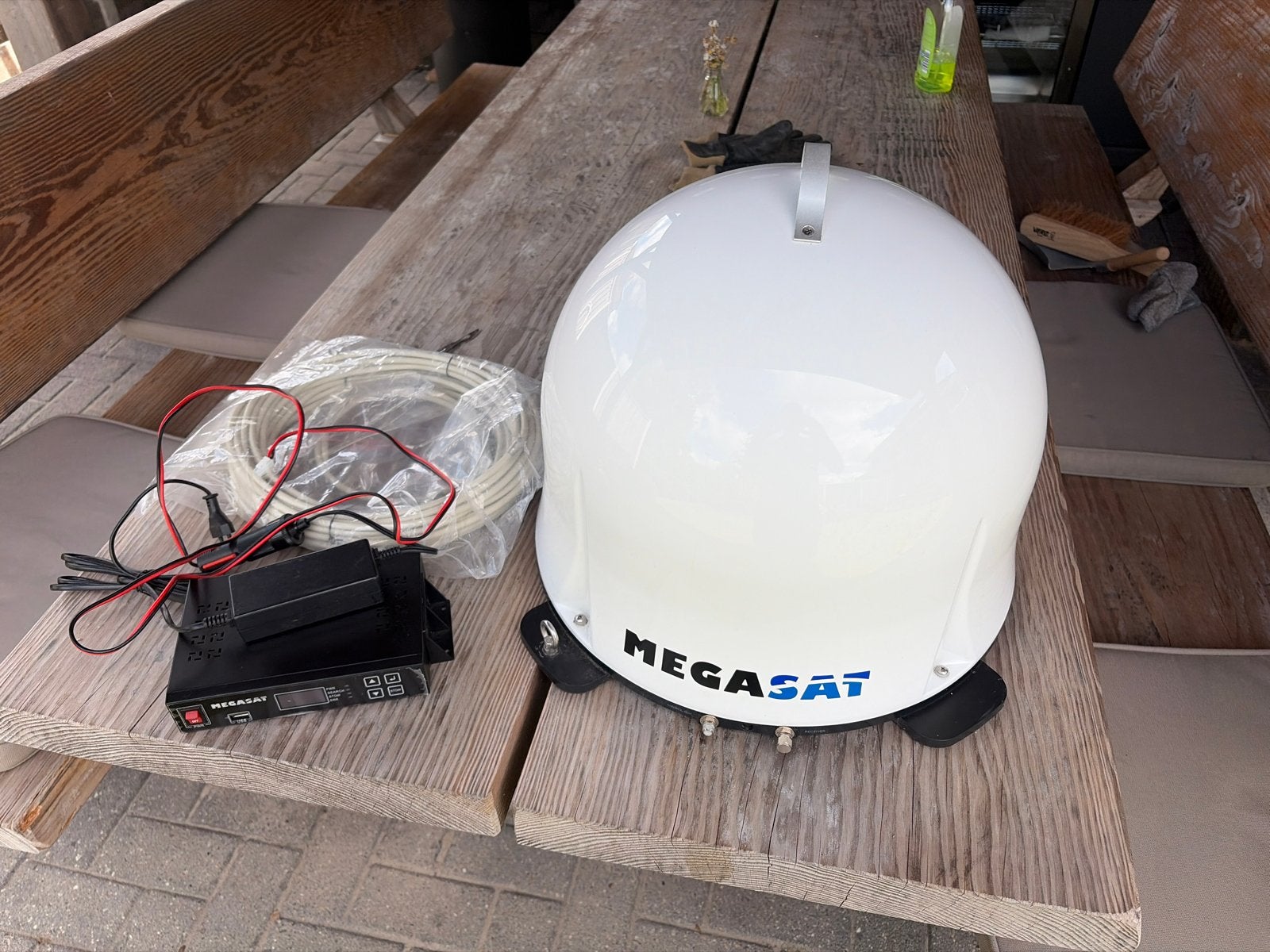 Megasat automatische schotelantenne met ontvanger, Ophalen, Gebruikt, (Schotel)antenne, Overige merken