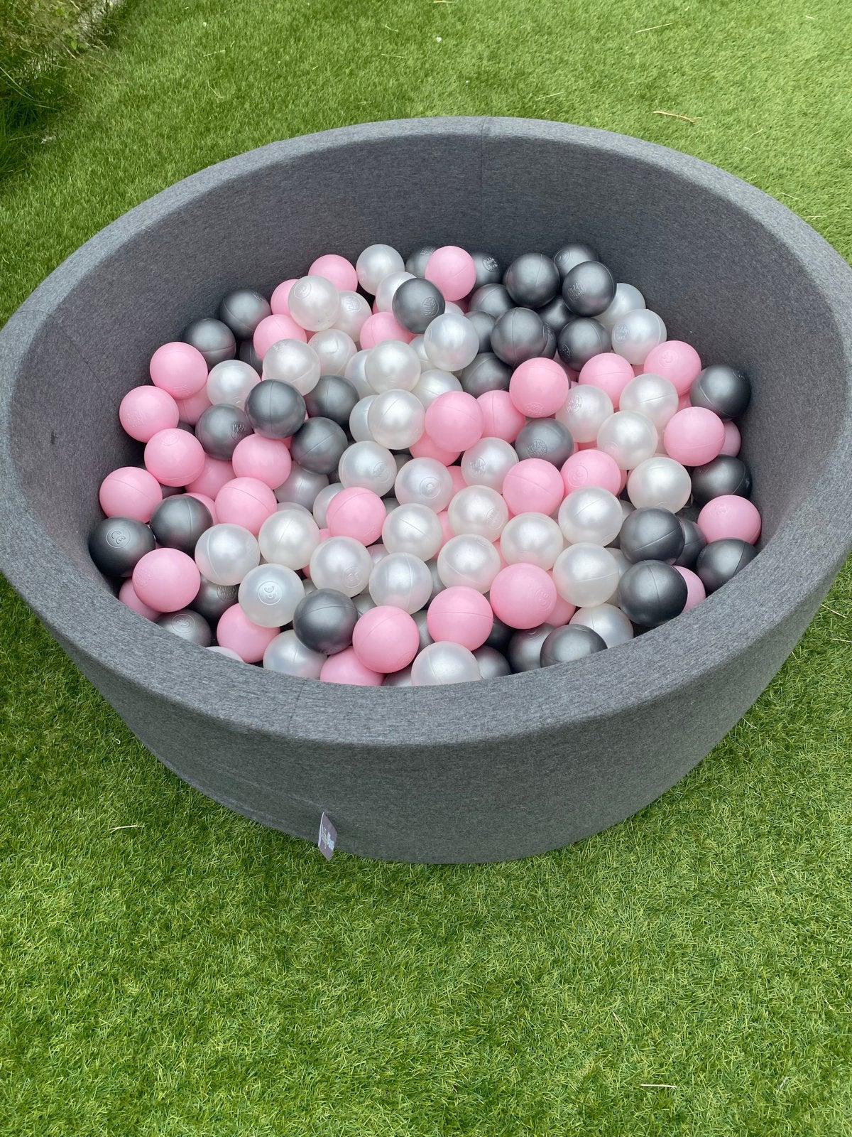 Kiddy Moon Ballenbak met ballen (roze, wit, grijs), Ophalen of Verzenden, Zo goed als nieuw, Jongen of Meisje