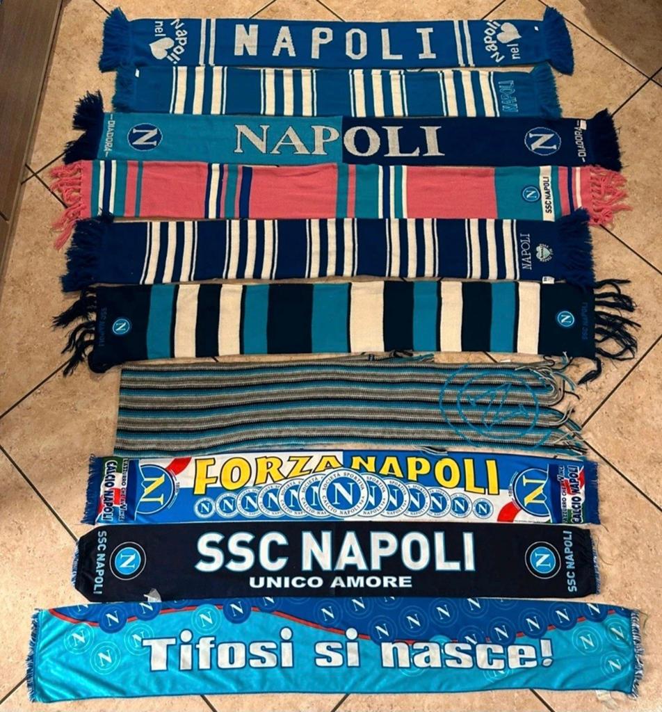 Diverse Napoli Sjaals - Voetbal Fan Collectie, Ophalen of Verzenden, Gebruikt, Buitenlandse clubs, Vaantje of Sjaal