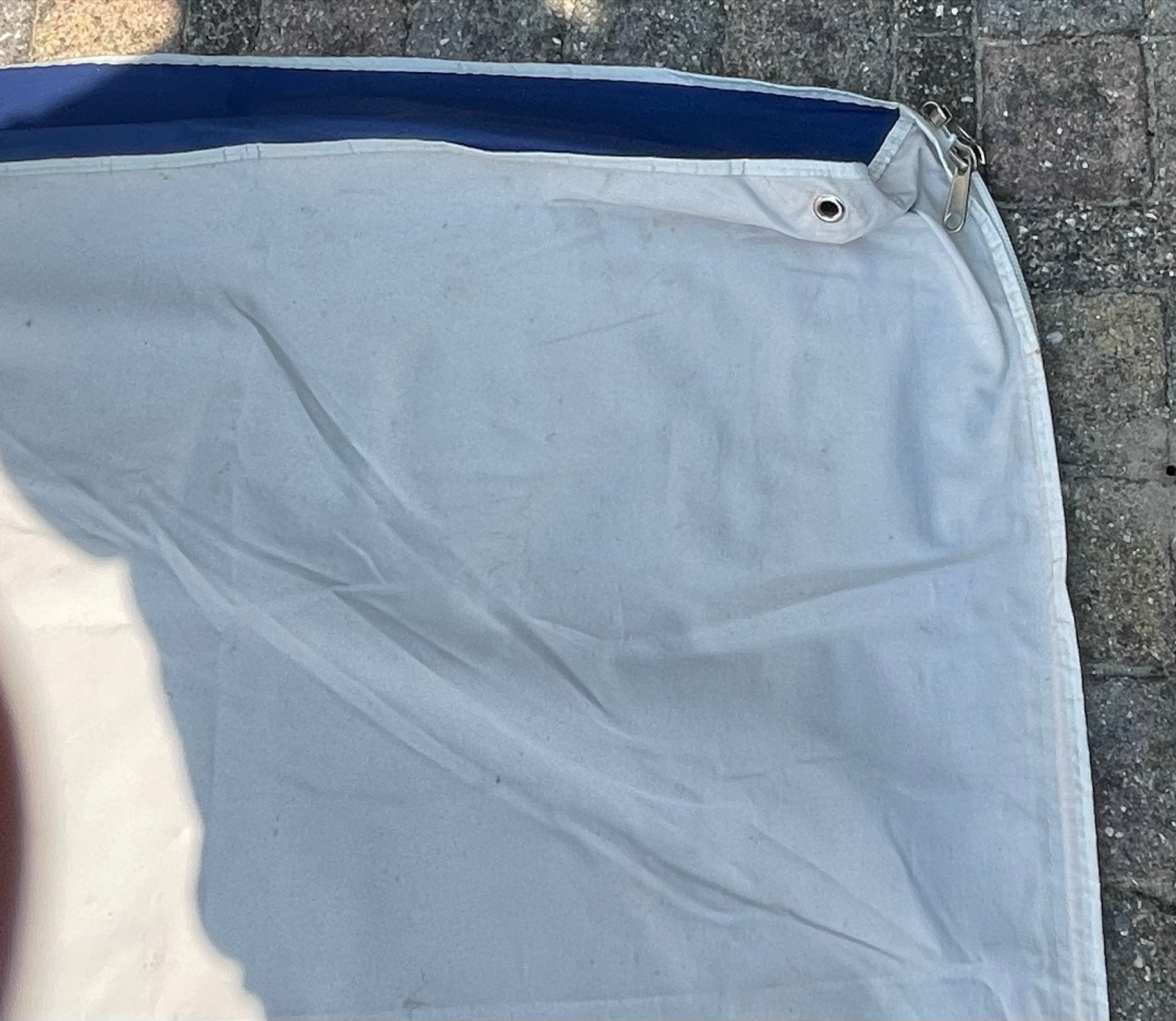 Blauw/grijs katoenen luifel met afritsbare zijwanden, Ophalen, Gebruikt